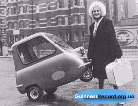 Самый маленький автомобиль в мире Peel P50